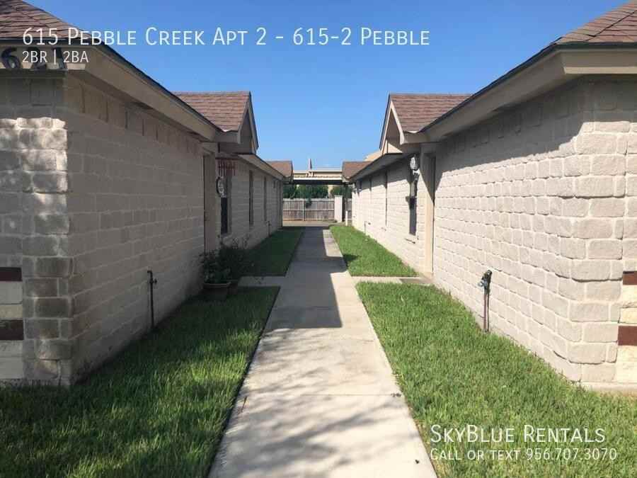 615 Pebble Crk Apt 2 - Photo 3 of 5
