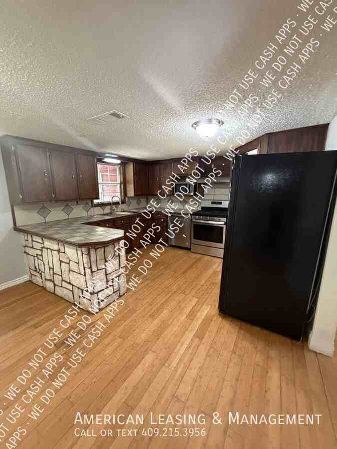 10271 E State Highway 103 - Photo 5 of 19