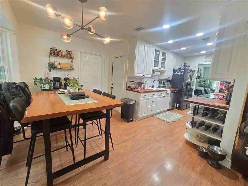 1509 Betsy Ross Ct - Photo 7 of 21