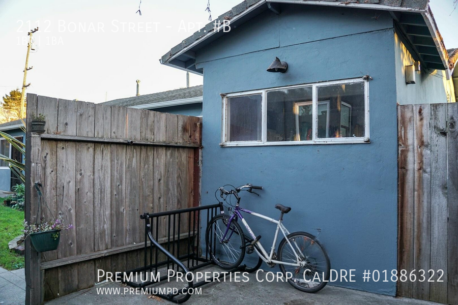 2112 Bonar St #B - Photo 6 of 18