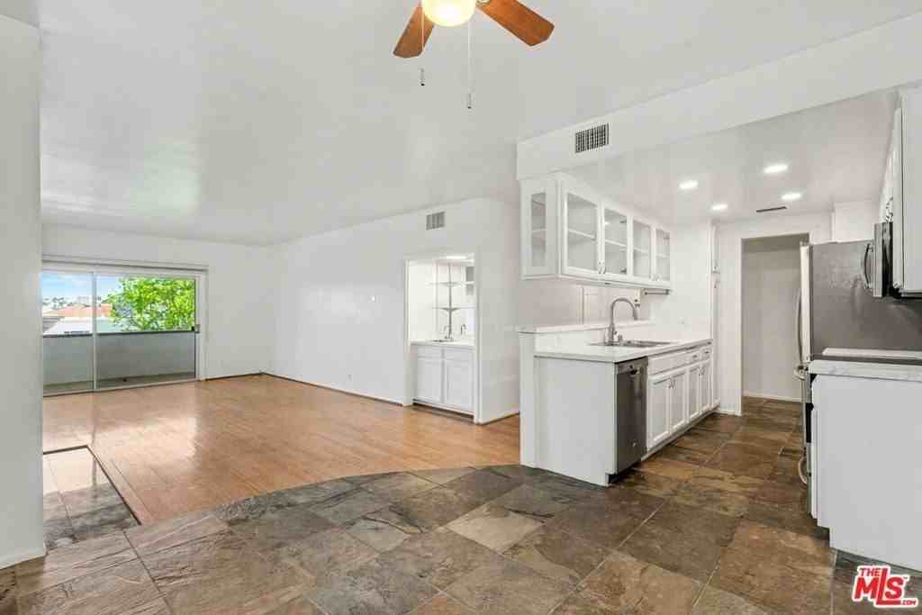 521 Montana Ave