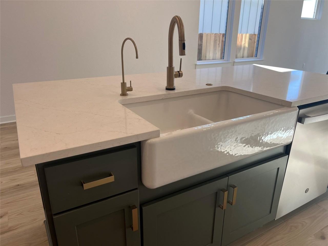 401 Darley Oak Dr - Photo 5 of 20