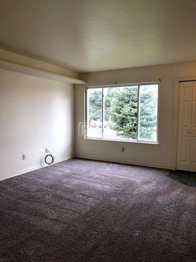 113 N Harriet Ave #C - Photo 2 of 15