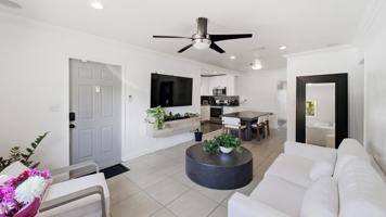 featured image of 1234 Ne 7th Ave