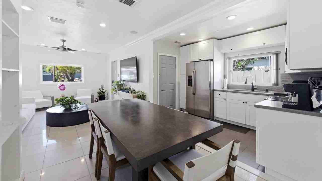 1234 Ne 7th Ave - Photo 5 of 22