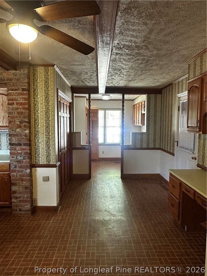 454 Kensington St - Photo 6 of 18