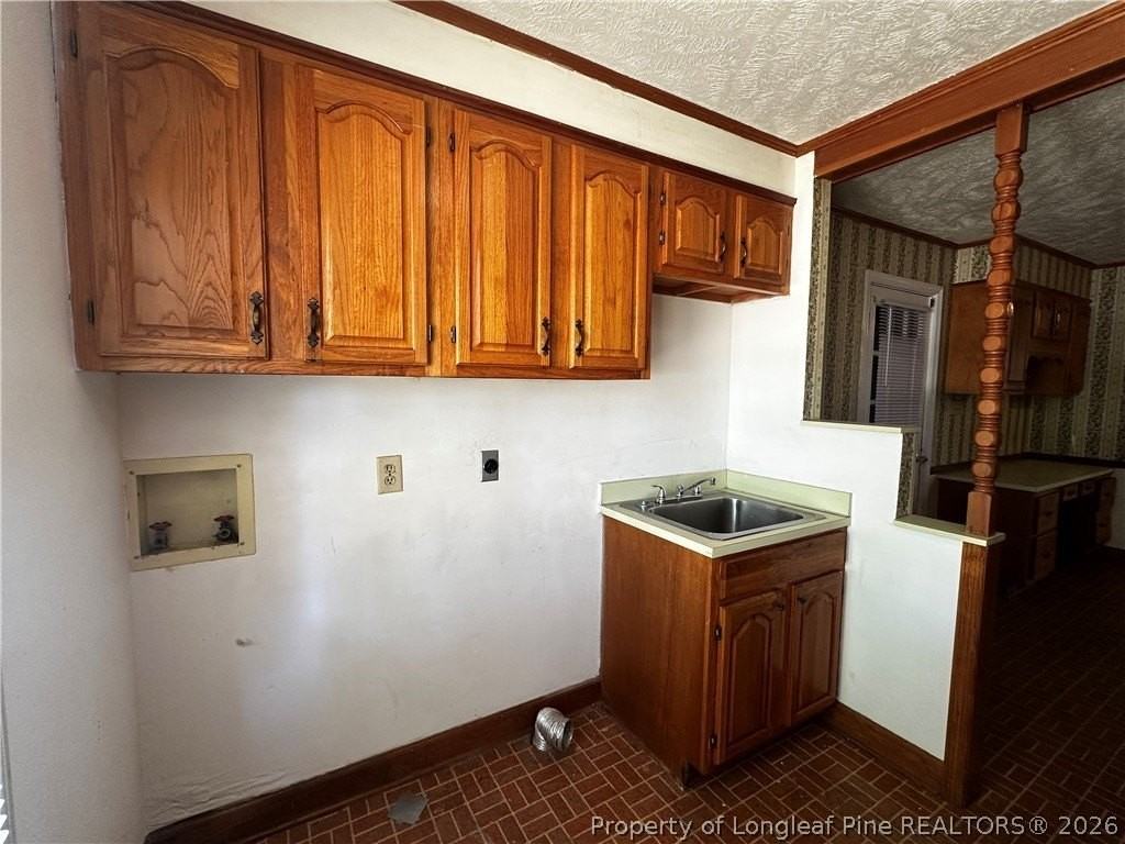 454 Kensington St - Photo 7 of 18