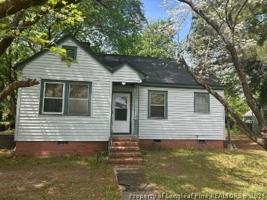 featured image of 282 Windsor Dr