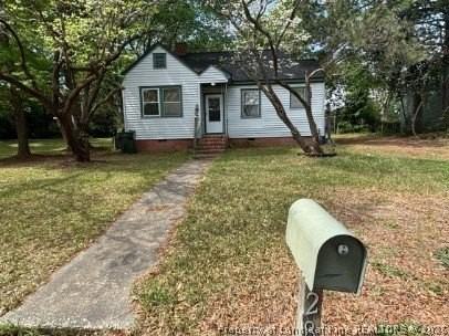 282 Windsor Dr - Photo 2 of 17