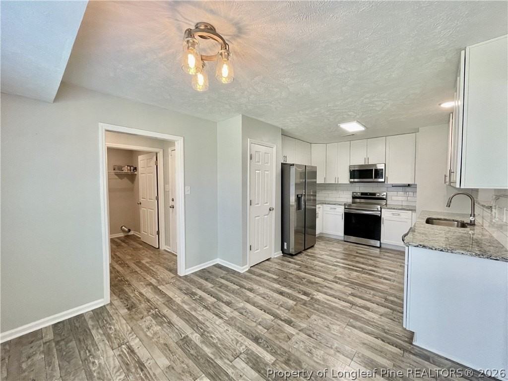 4209 Achilles Dr - Photo 6 of 25