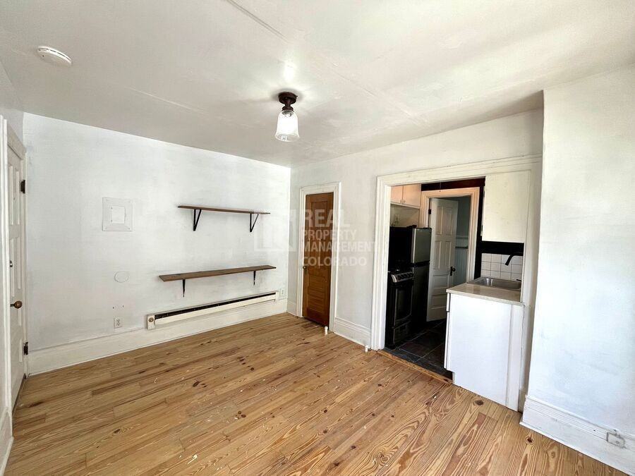 1324 N Nevada Ave #4 - Photo 3 of 7