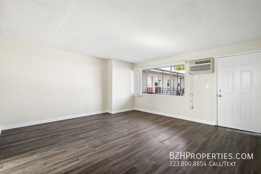 8924 Van Nuys Blvd #14 - Photo 6 of 13