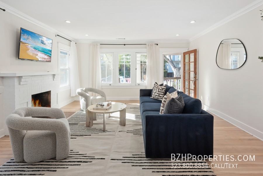 1224 N Ogden Dr - Photo 7 of 50