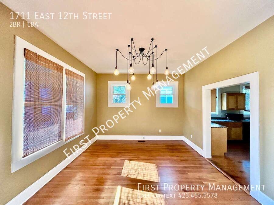 1711 E 12th St - Photo 7 of 20