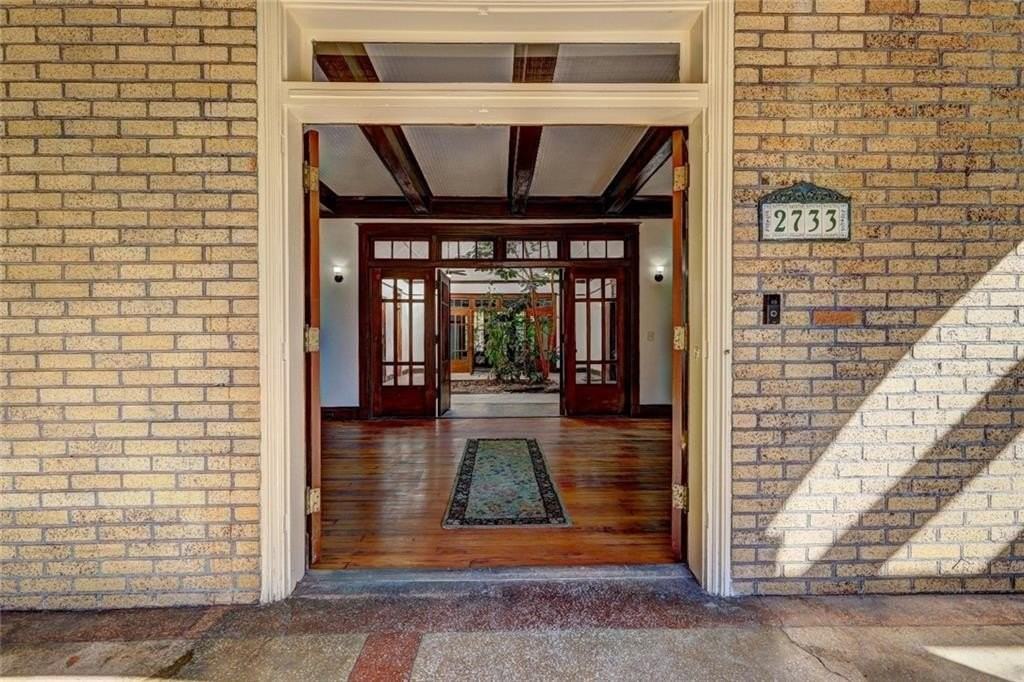 2733 Hillcrest Ave - Photo 6 of 48