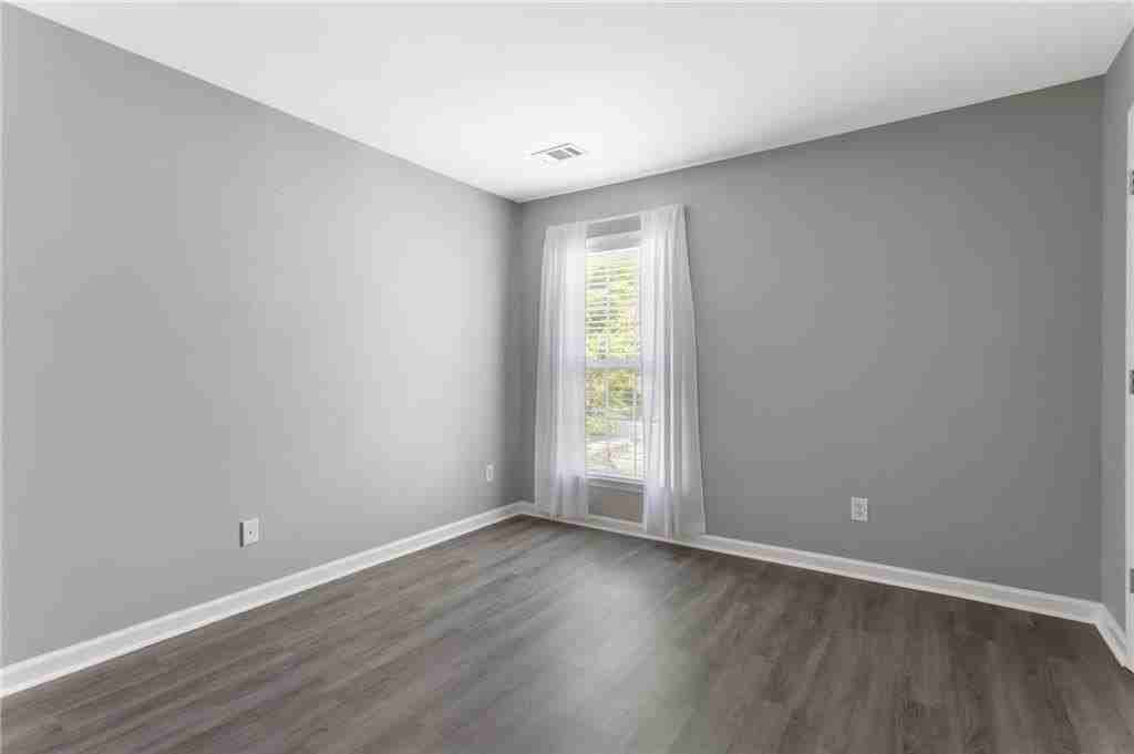 6250 Whirlaway Dr - Photo 7 of 18