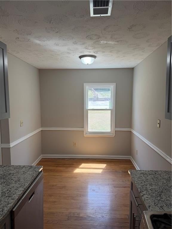 1695 Cedar Bluff Way - Photo 4 of 24