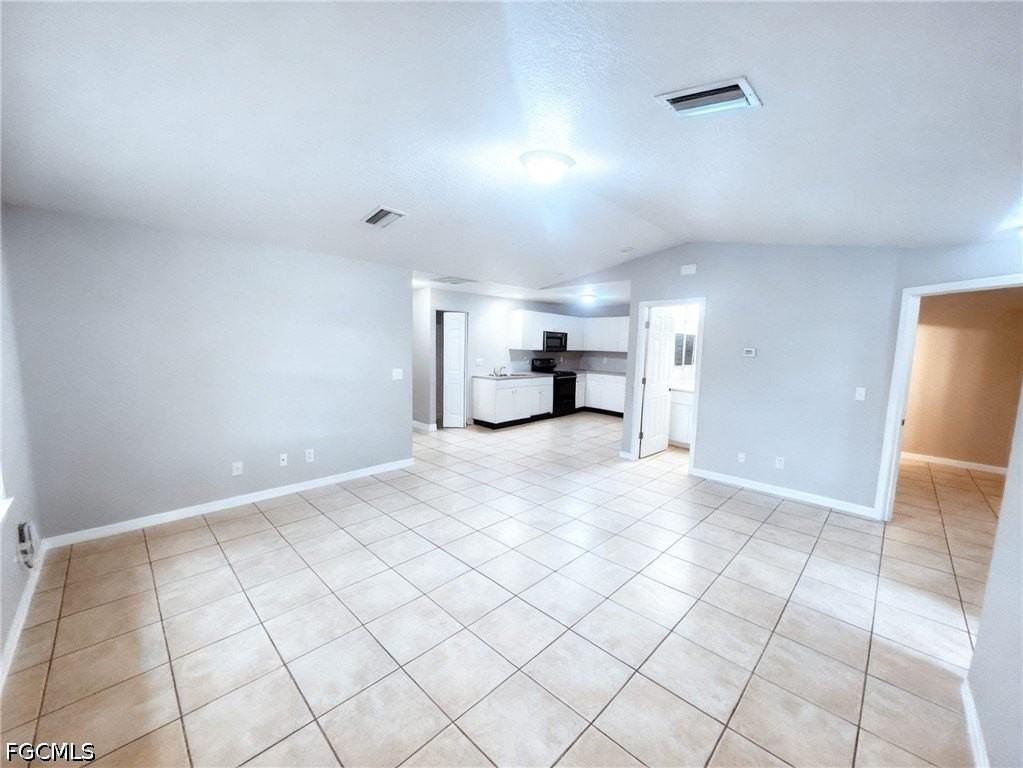 1120 Harry Ave S - Photo 3 of 18