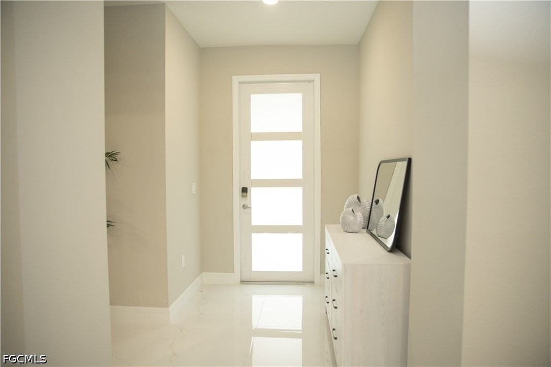 1228 Chrisholm St - Photo 2 of 18