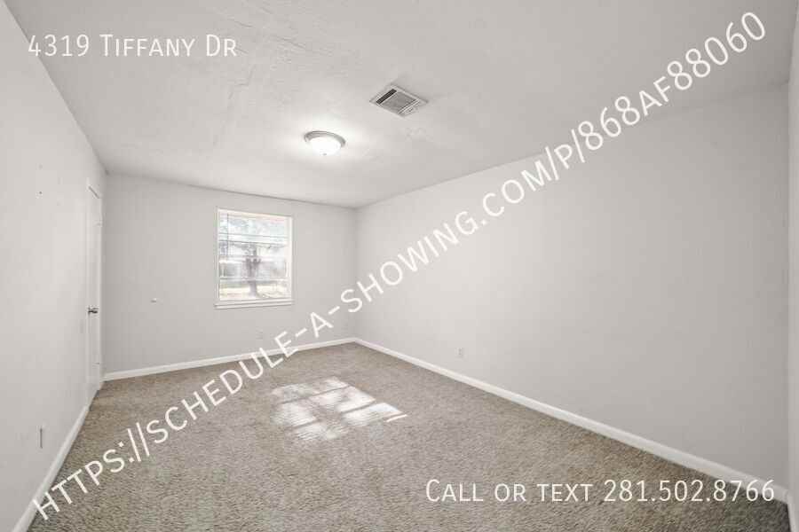 4319 Tiffany Dr - Photo 3 of 11