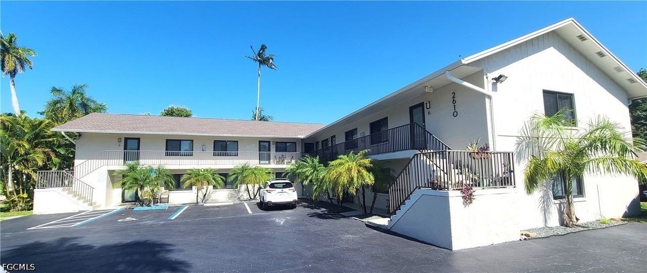 2610 Providence St - Photo 2 of 16