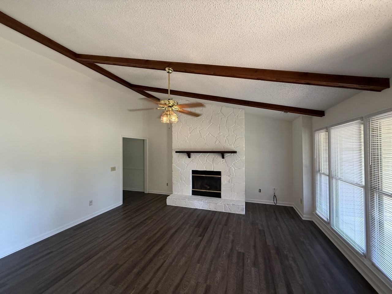 104 Shaverlee Ct #1 - Photo 4 of 25