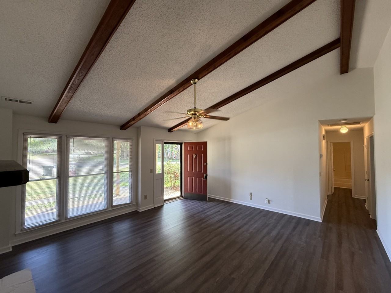 104 Shaverlee Ct #1 - Photo 6 of 25