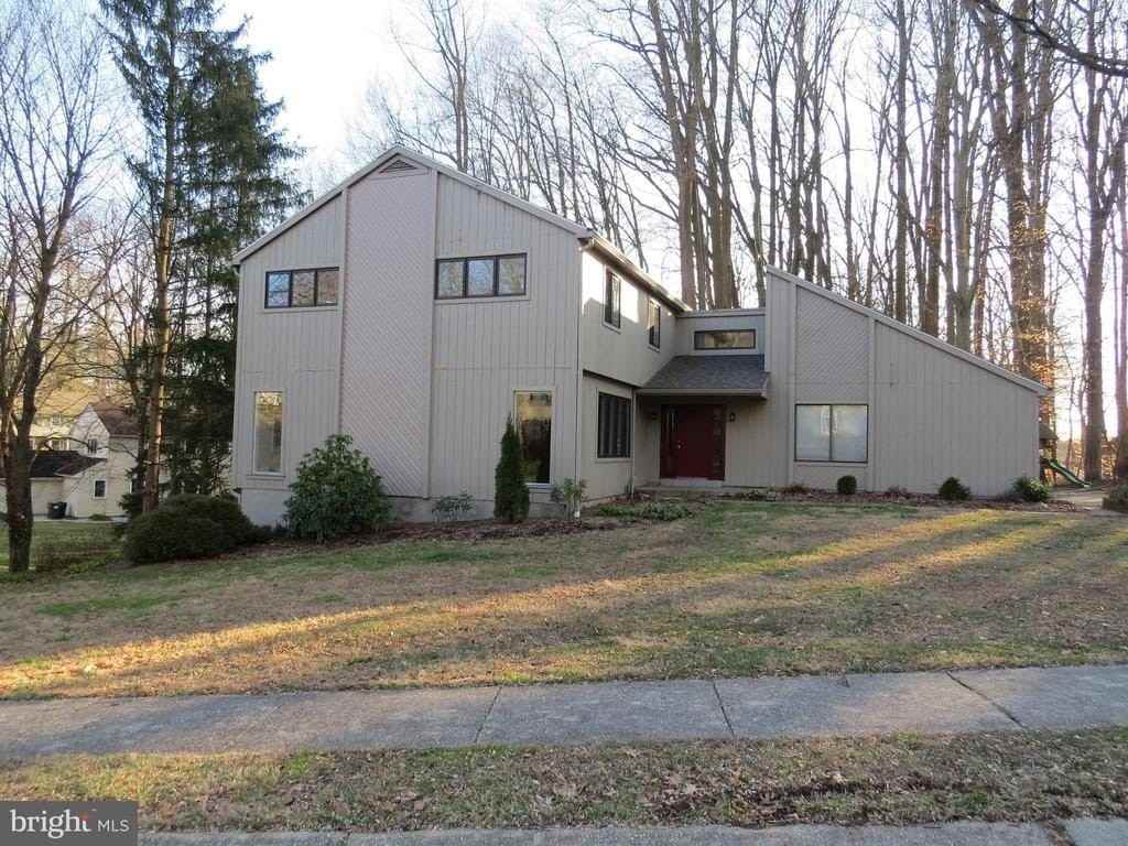 30 Kings Grant Rd - Photo 2 of 38