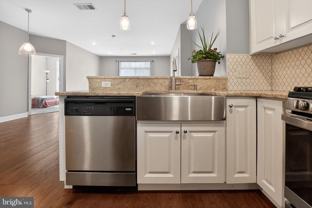 300 W Elm St #2134 - Photo 1 of 1