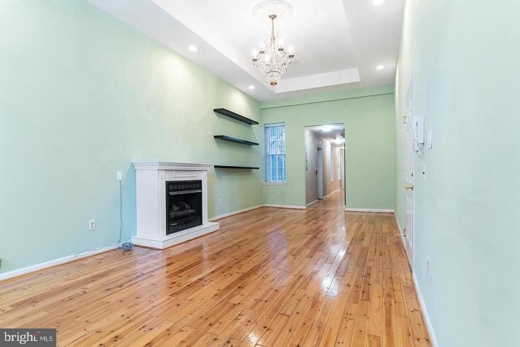 1523 Green St #1 - Photo 2 of 33