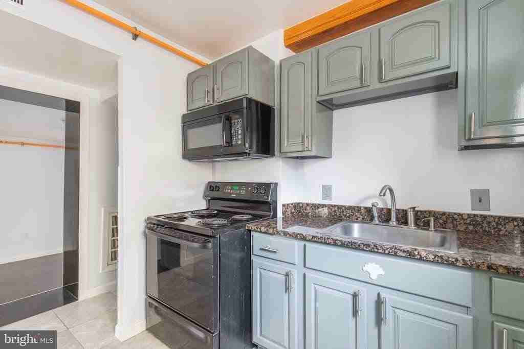 507 W Girard Ave #3R - Photo 6 of 15