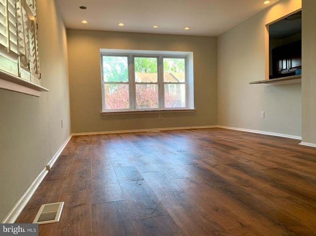 9358 Neil Rd #A - Photo 6 of 24