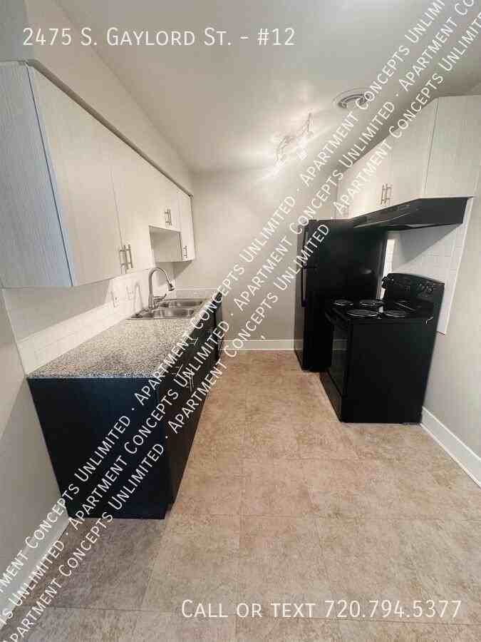 2475 S Gaylord St #12 - Photo 7 of 7