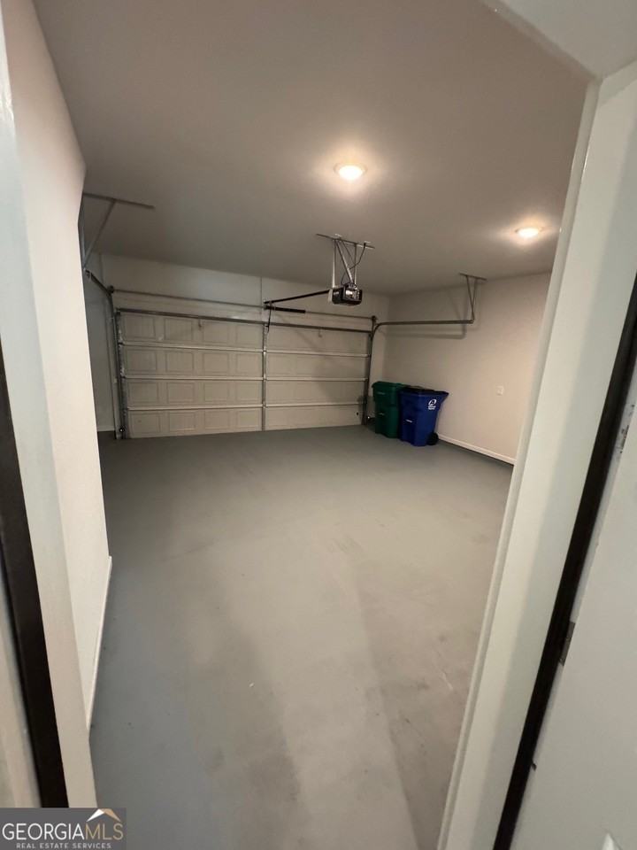 1204 Ainsworth Aly - Photo 4 of 27