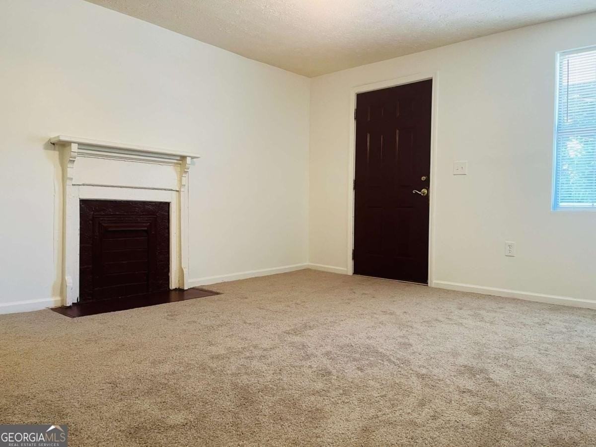 615 Chattahoochee St - Photo 4 of 27