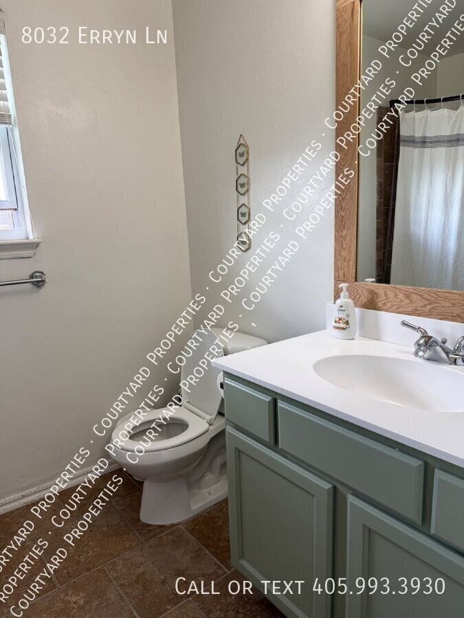 8032 Erryn Ln - Photo 4 of 16