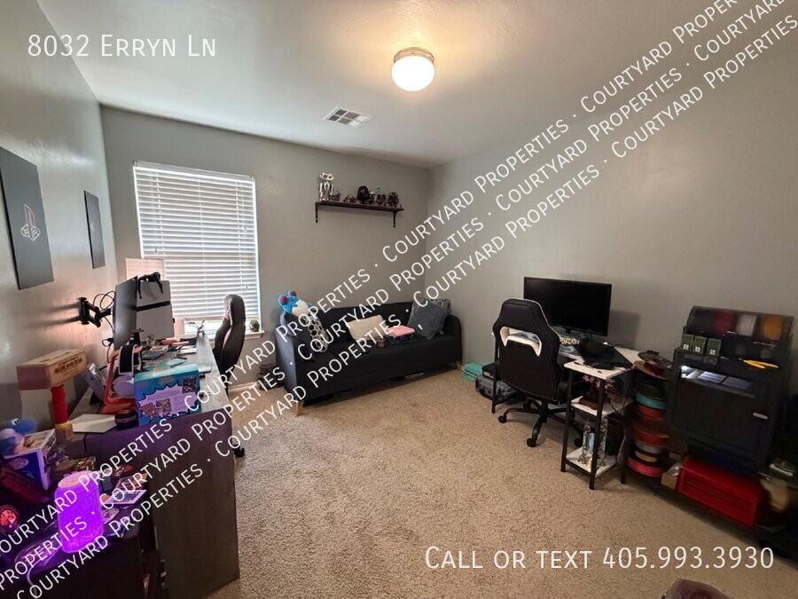 8032 Erryn Ln - Photo 7 of 16