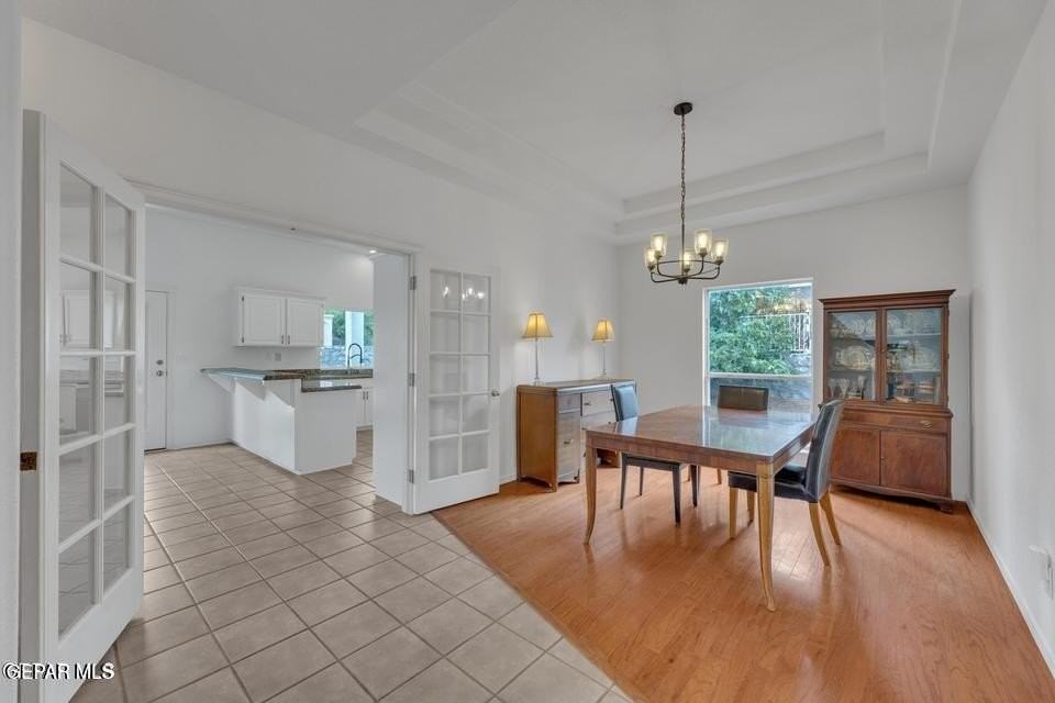 1121 Regal Ridge Dr - Photo 6 of 50