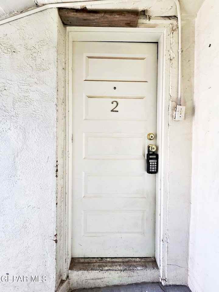 1114 N El Paso St #2 - Photo 3 of 13
