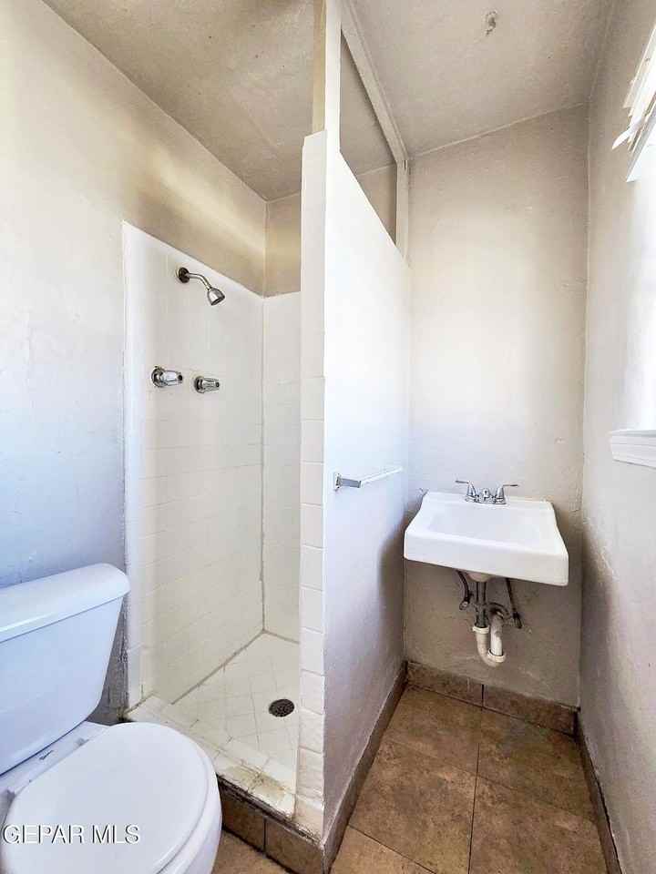 1114 N El Paso St #2 - Photo 6 of 13