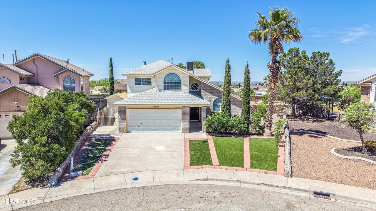 1229 Diamond Cove Pl - Photo 4 of 50