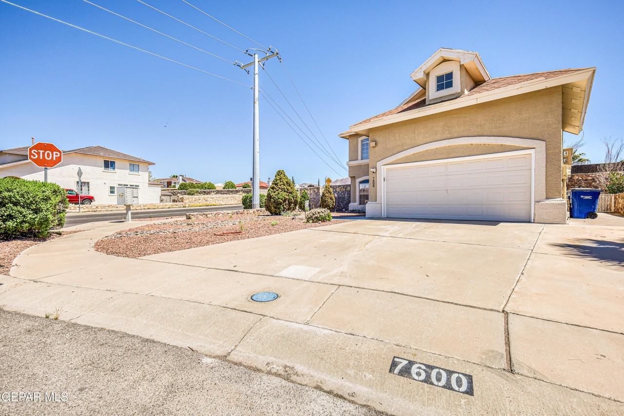 7600 Plaza Redonda Dr - Photo 2 of 50