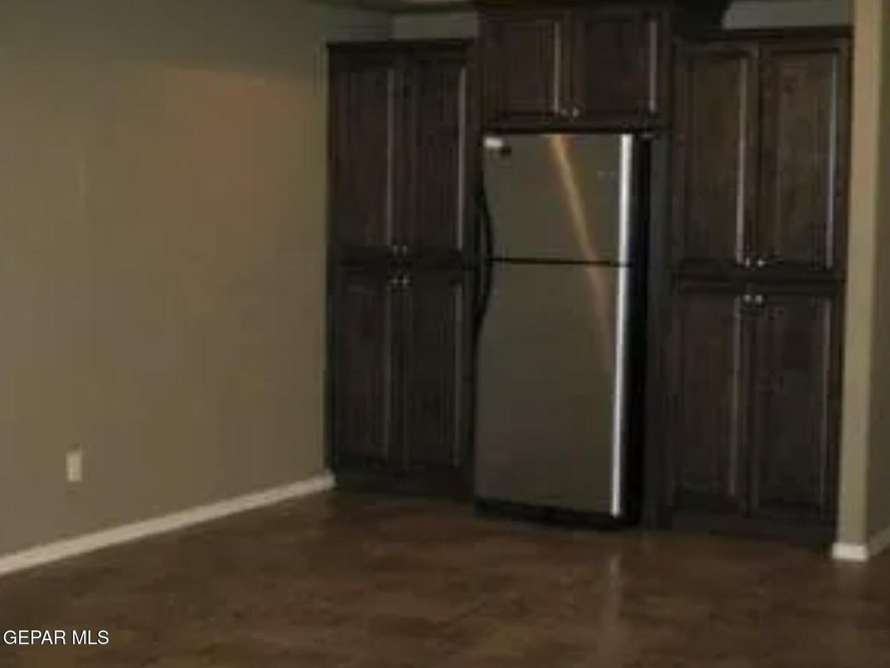 537 Green Village Ct - Photo 4 of 6