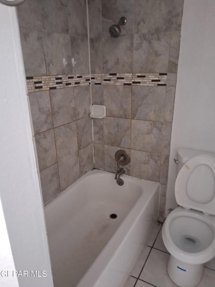 2807 Beachcomber Dr - Photo 5 of 15