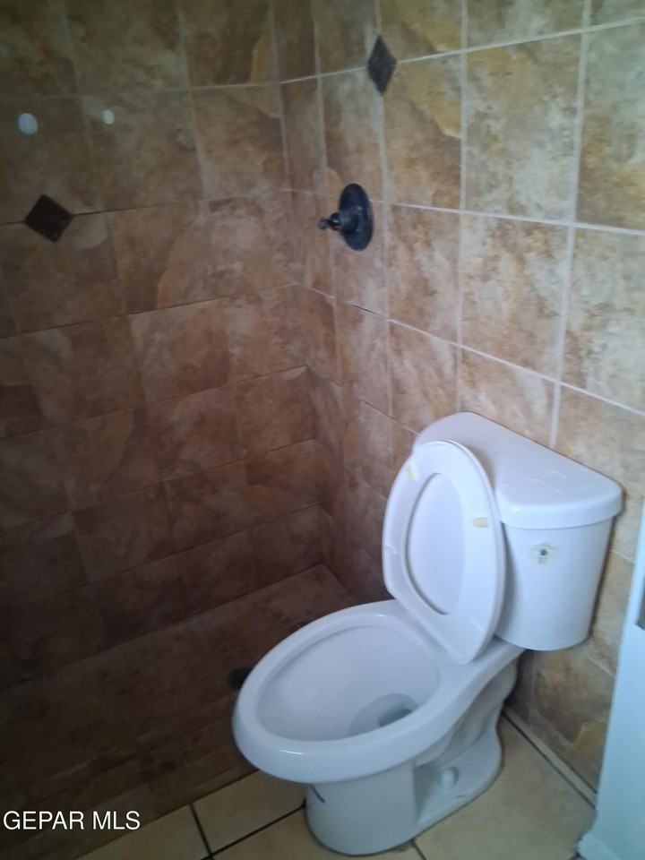 2807 Beachcomber Dr - Photo 6 of 15