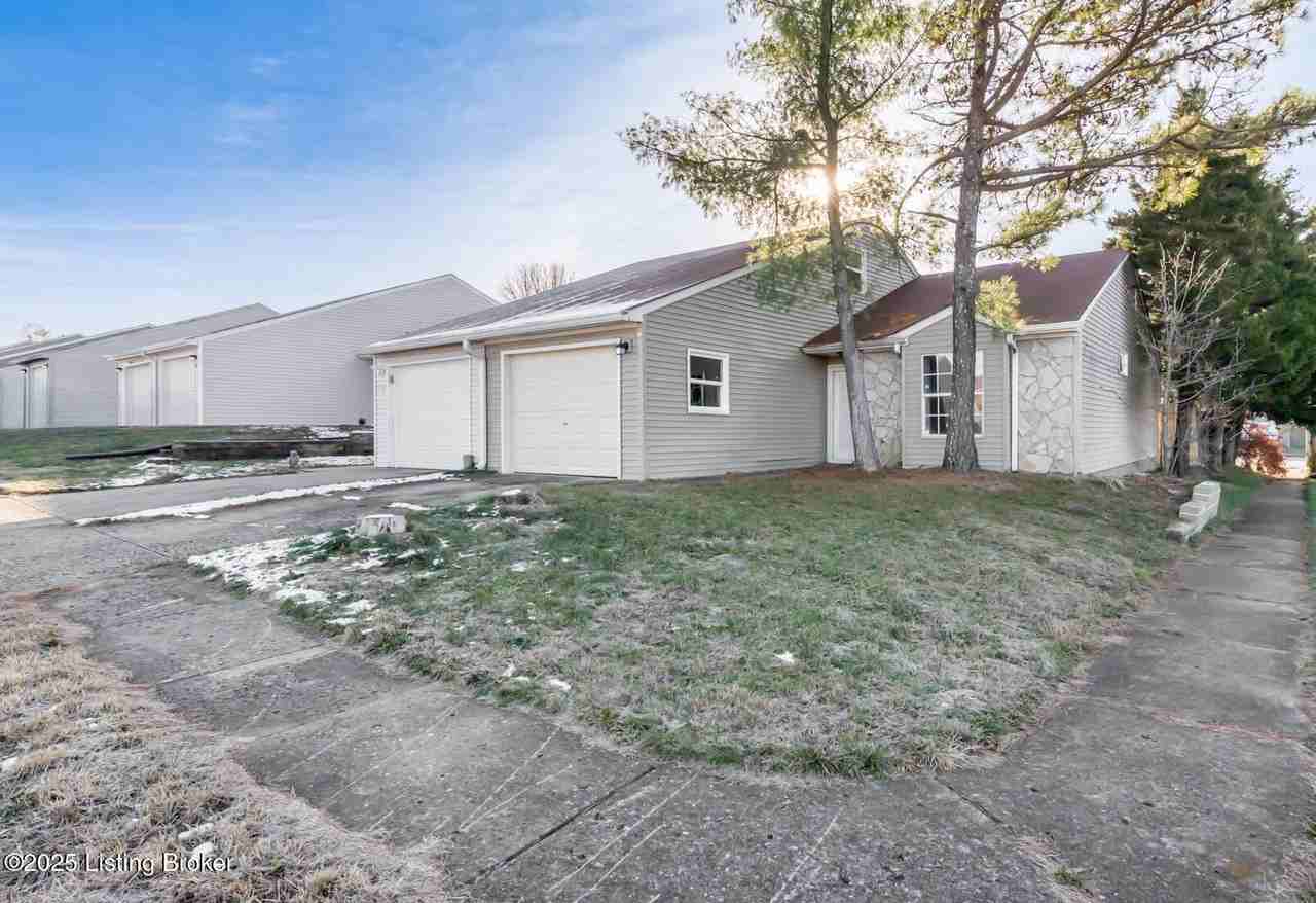 530 Independence Ct - Photo 2 of 20