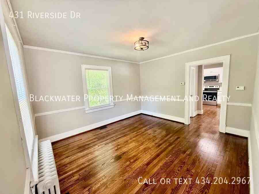 431 Riverside Dr - Photo 2 of 10