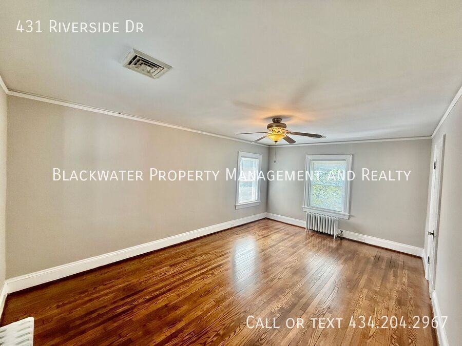 431 Riverside Dr - Photo 7 of 10