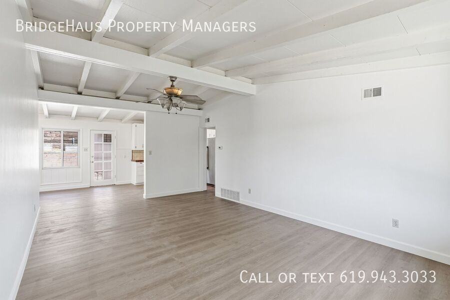 7562 Zemco Dr - Photo 7 of 45