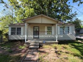 featured image of 131 Galloway Cir